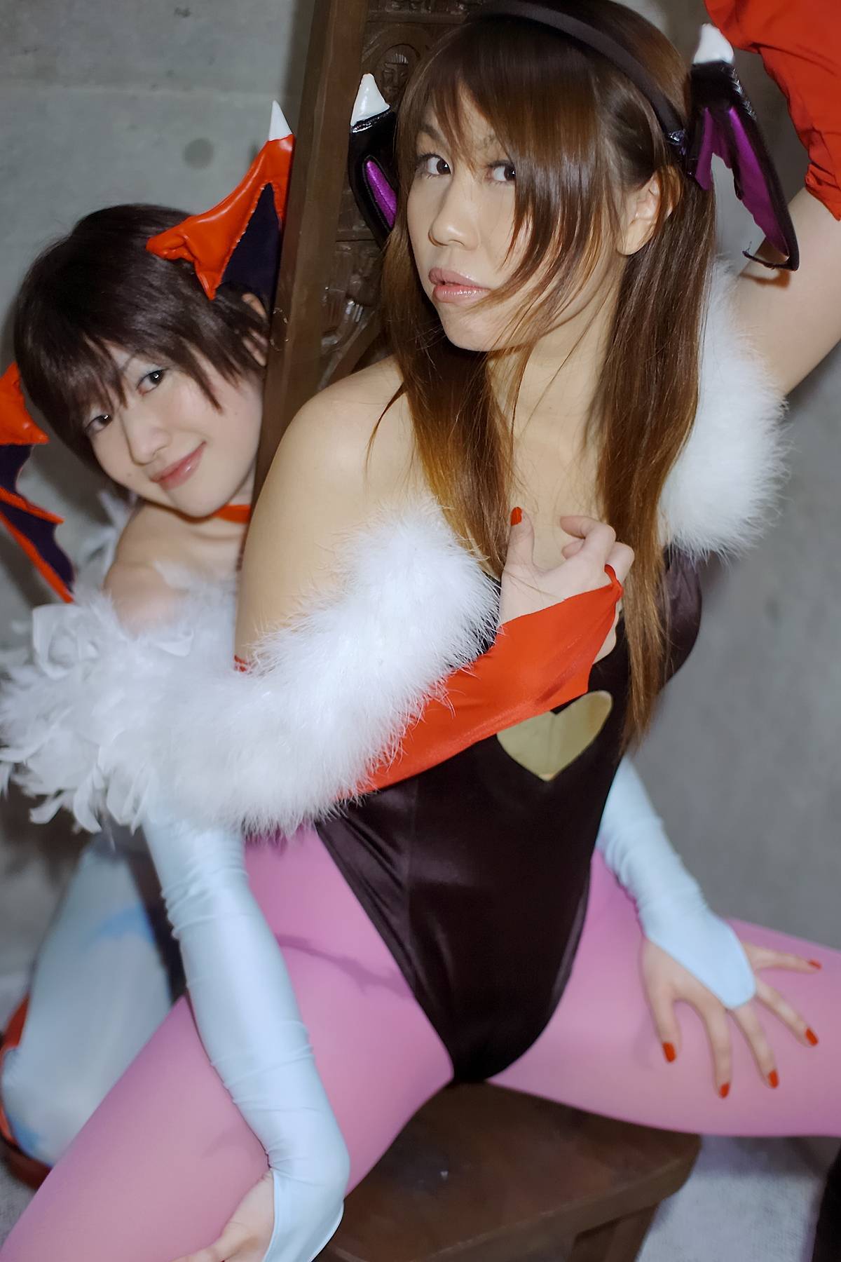 [Cosplay] 2013.04.08 Hot Lilith and Morrigan sexy Cosplay